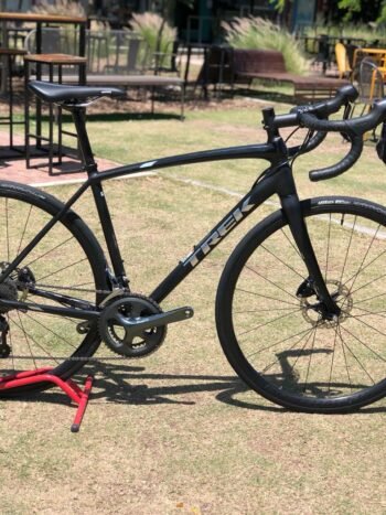 TREK Emonda ALR 4 silver - Black - 54 usada