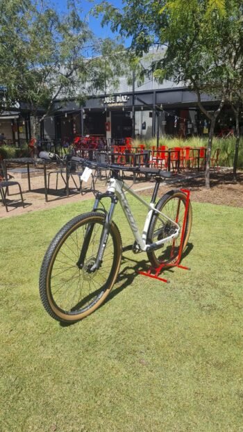 Bicicleta montaña Volta Svel X6 de 12vel. - Image 11