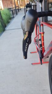 BICICLETA KHS RUTA FILTE 750 24 VEL DI2 105 SHIMANO - Image 5