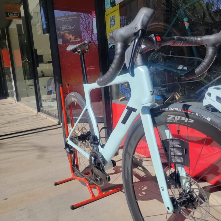 Bicicleta ruta 3T Strada shimano 105 di2 - Image 10