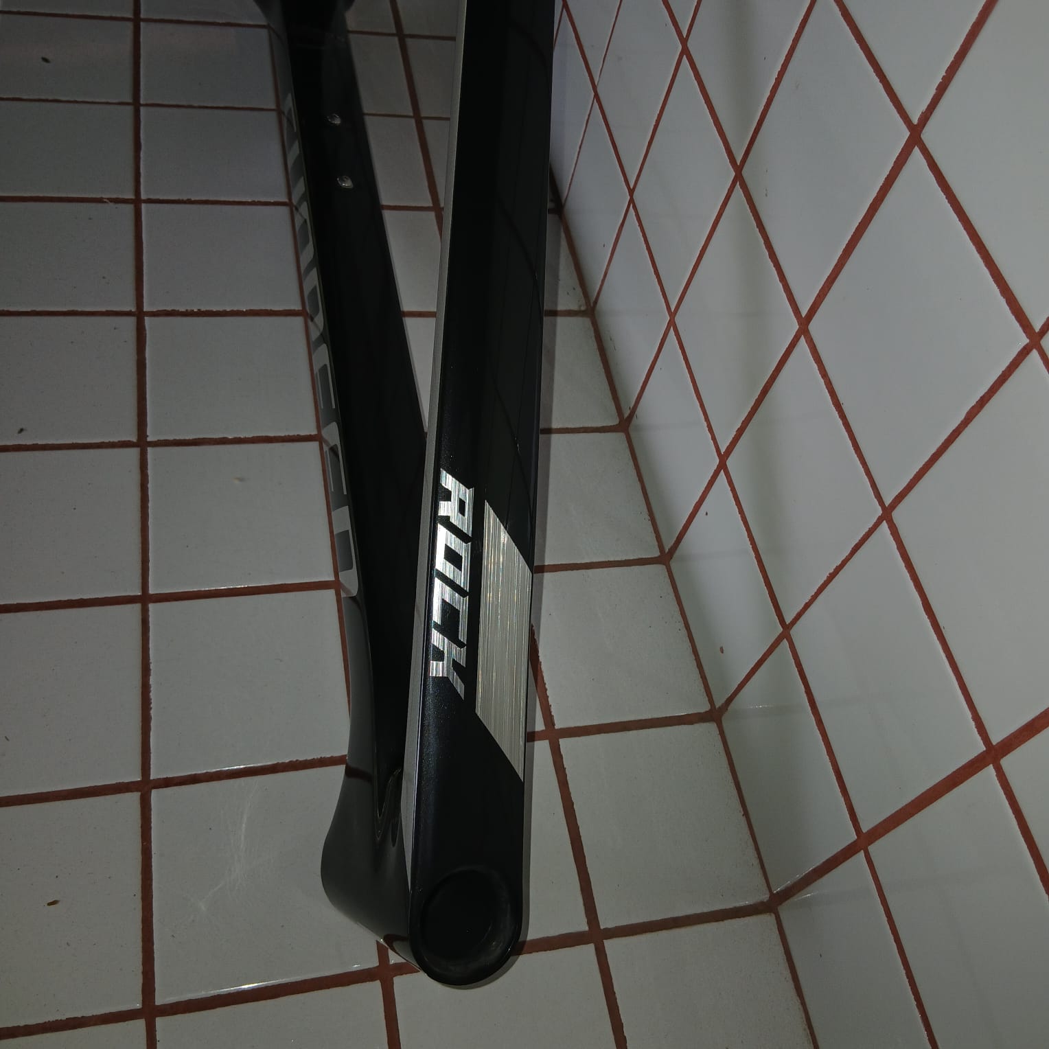 WhatsApp Image 2025-10-27 at 11.44.24 (2) CUADRO SUNPEED ROCK  CARBONO EJE BOOST 29 - Image 5