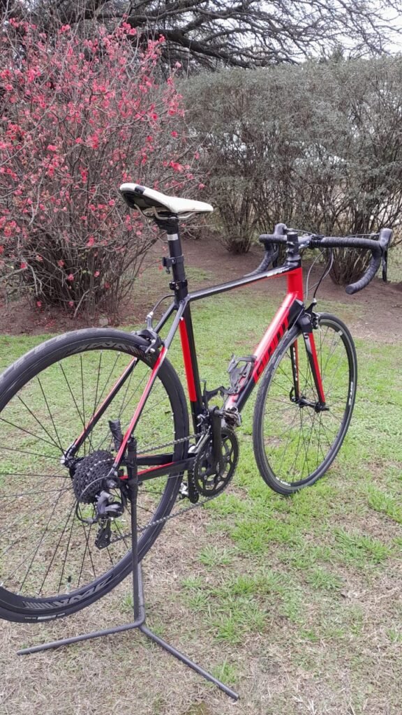 Bicicleta de ruta Giant Defy - Image 12