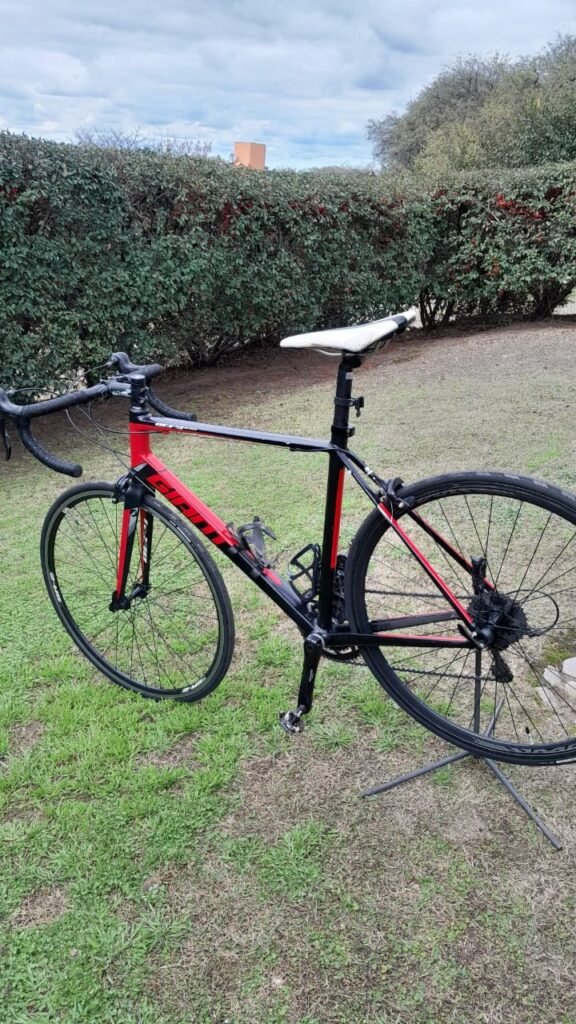 Bicicleta de ruta Giant Defy - Image 10