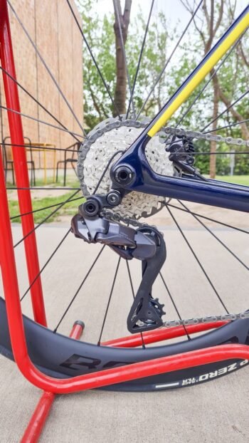 Trek Madone SLR 7 GEN 8 - Shimano Ultegra - Image 5